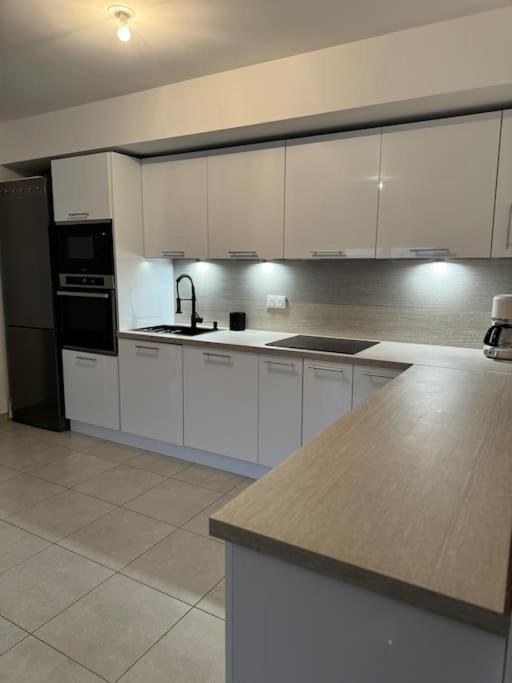 Superbe Appartement - Near Paris Корбей-Есон Екстериор снимка