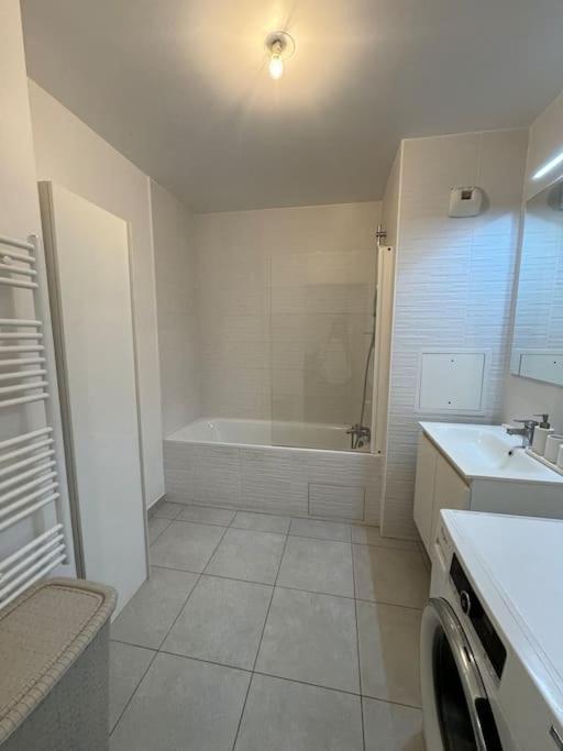 Superbe Appartement - Near Paris Корбей-Есон Екстериор снимка